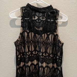 Lacey black top
